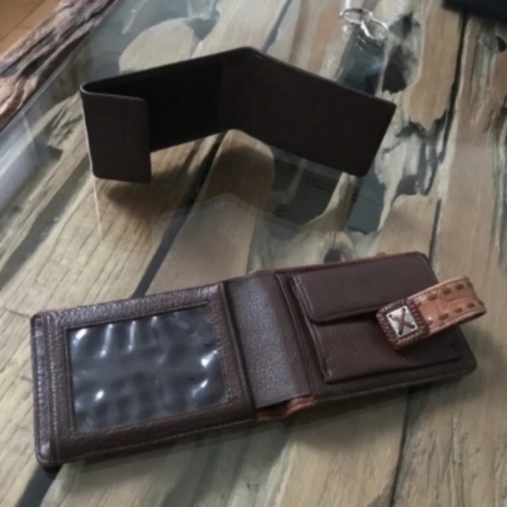 BRIGHTON Cognac Leather Wallet ID Organizer Zipper change coin purse zip Heart